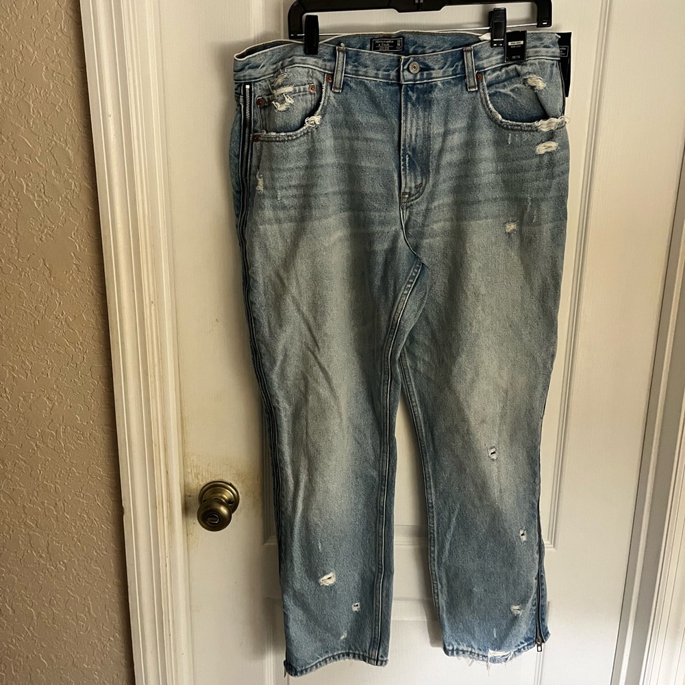 Abercrombie & Fitch Side Zipper Destroyed Jeans WEEKEND SALE